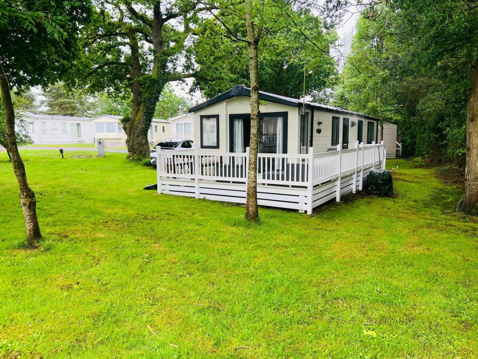 Saint Leonards Marigold Lodge 8 At Oakdene Forest Park מראה חיצוני תמונה